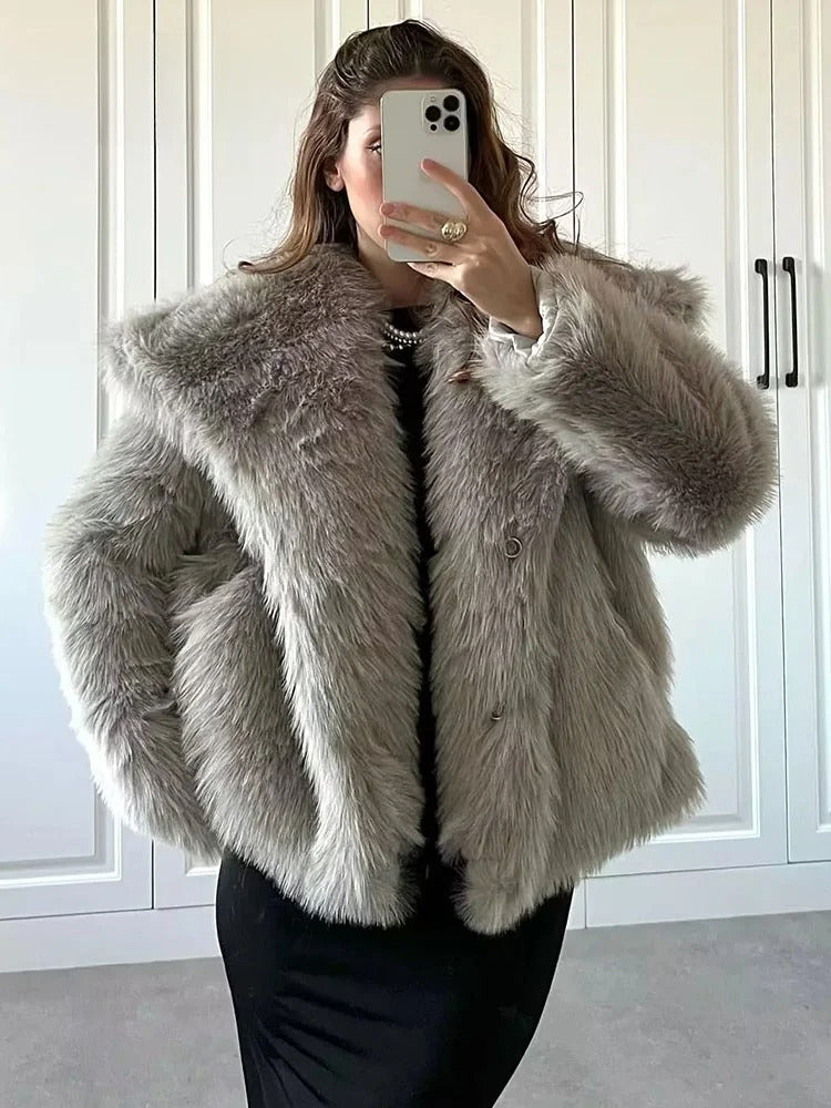 Women Luxury Faux Fur Jacket | Avienne