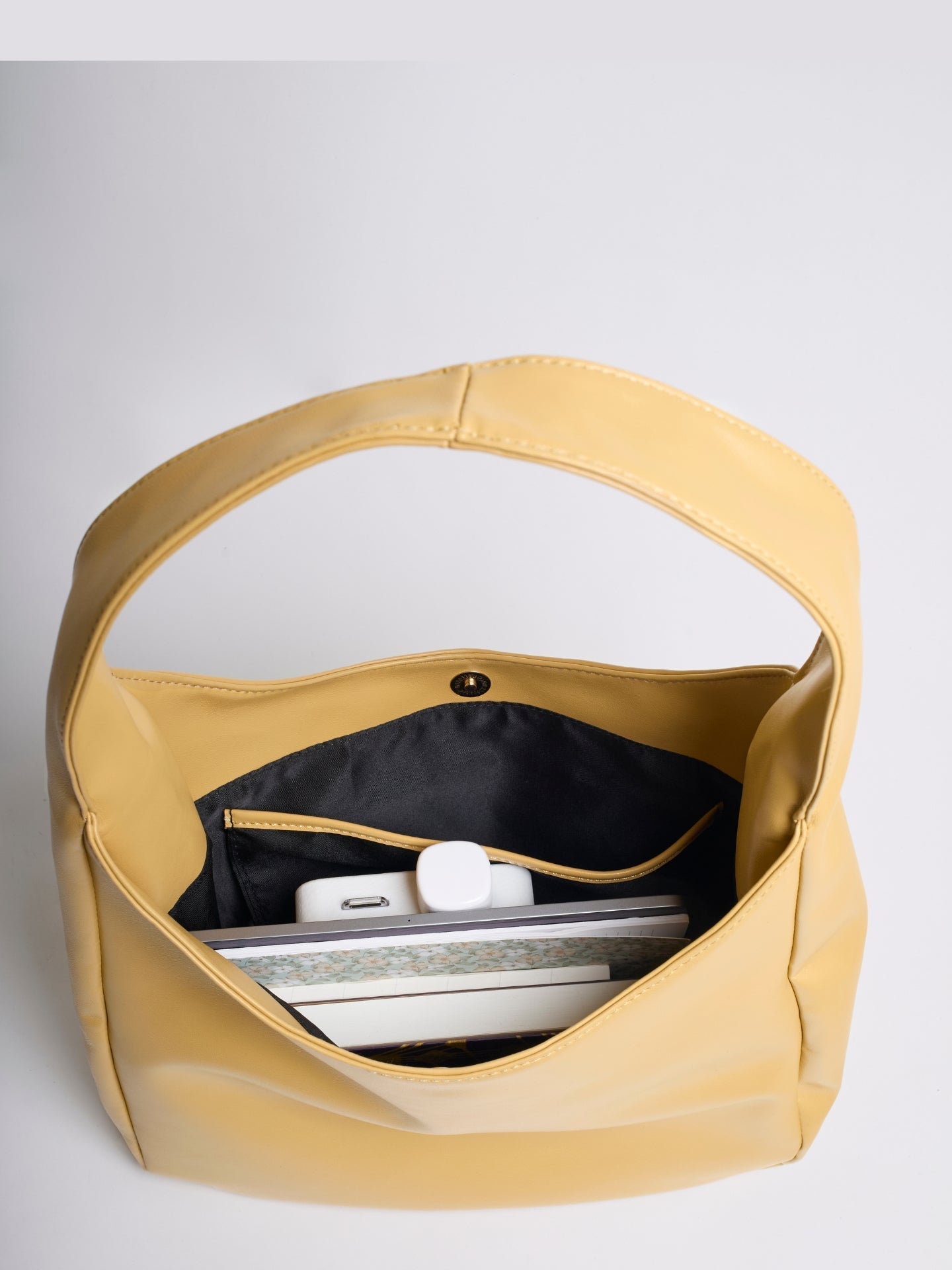 Women Sleek Leather Bag | Antonia