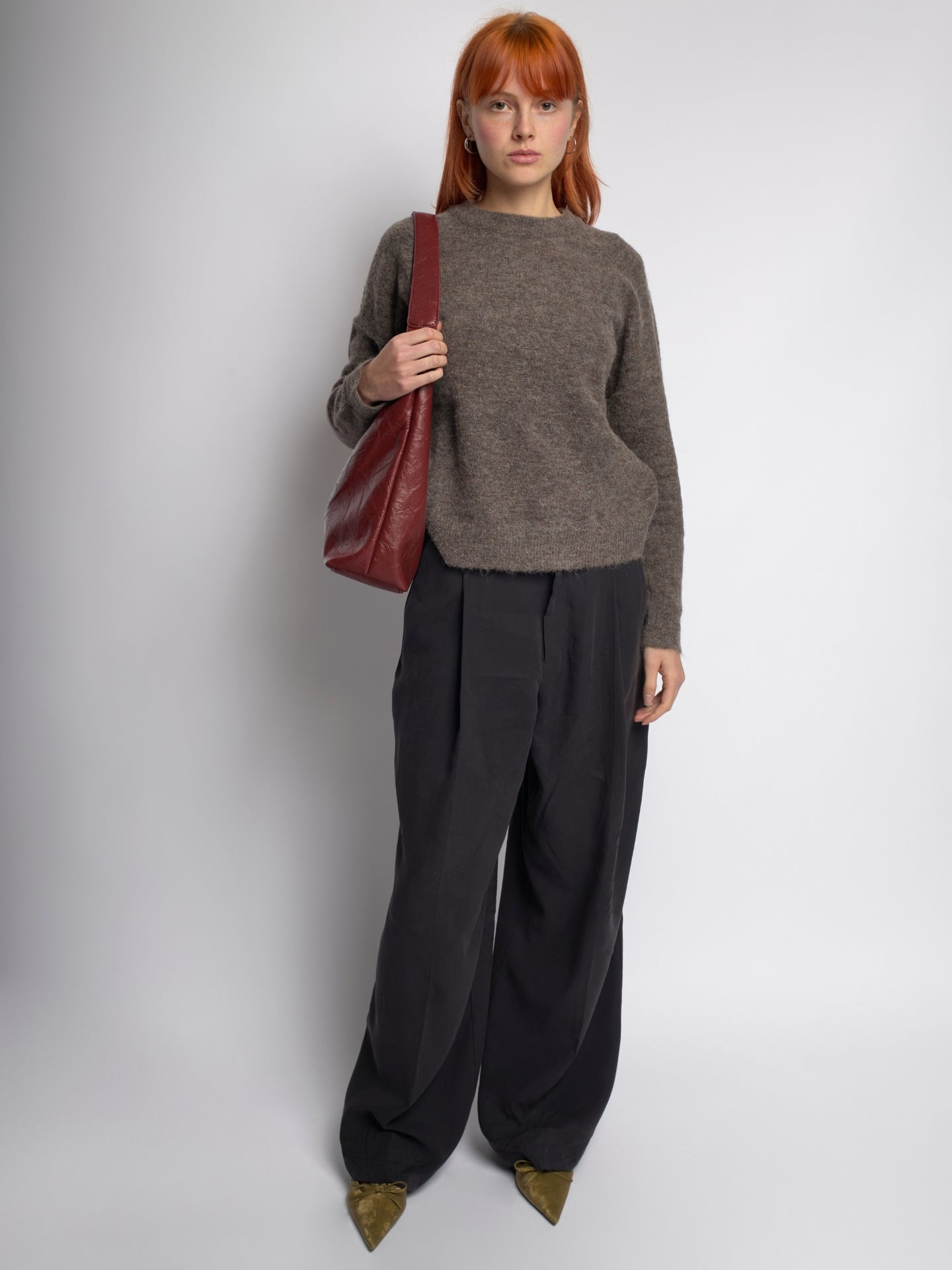 Women Sleek Leather Bag | Agatha