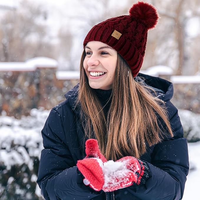 Ella – Comfy Winter Pom Beanie – Fashionable & Cozy