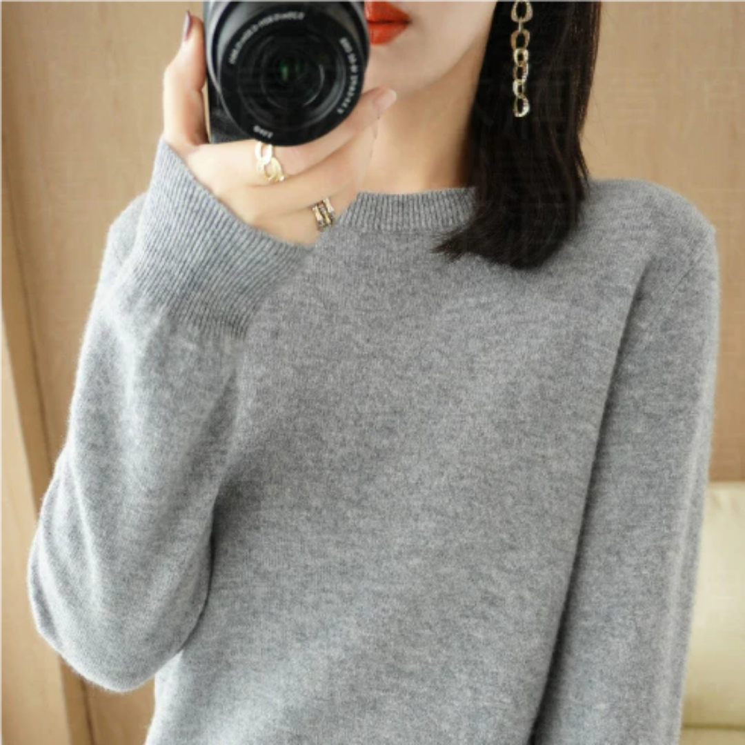 Women Minimalist Crew Neck Knit Sweater | Aliona