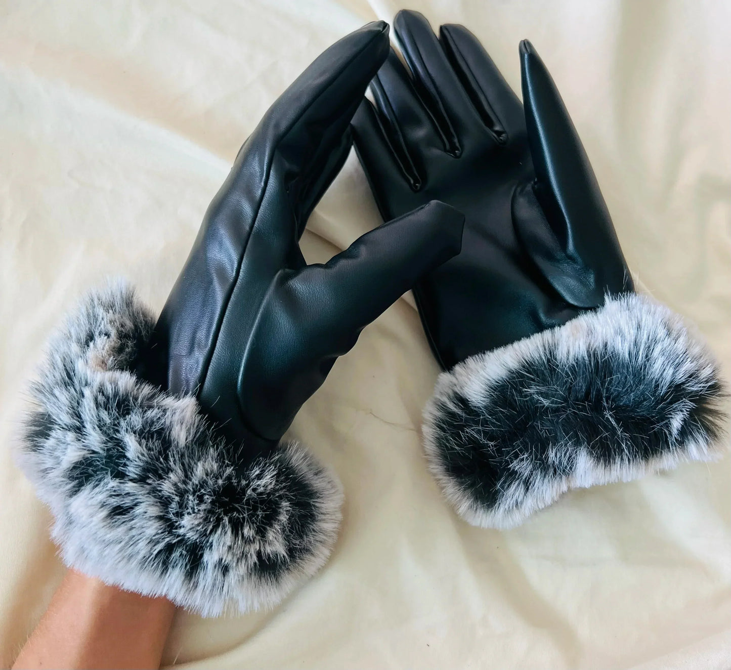 Women Elegant Faux Fur Lined Gloves | Celeste