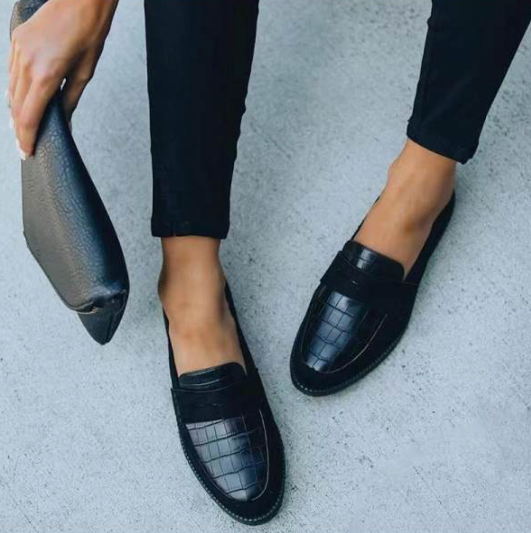 Women Timeless Croc-Embossed Loafers | Dariana