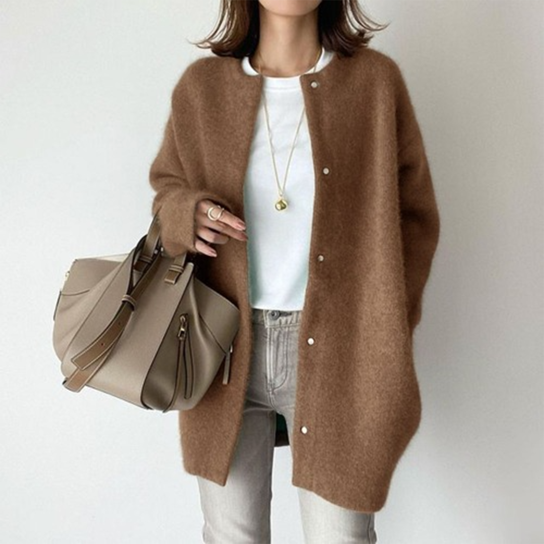 Minimalist Snap-Button Cardigan | Gracia