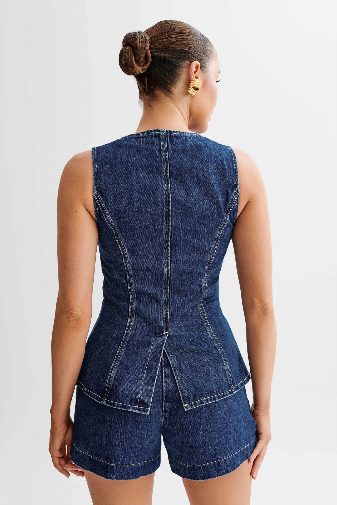 Women Sleeveless Top and Shorts Set | Elara