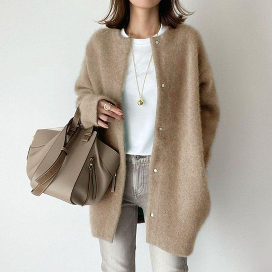 Minimalist Snap-Button Cardigan | Gracia
