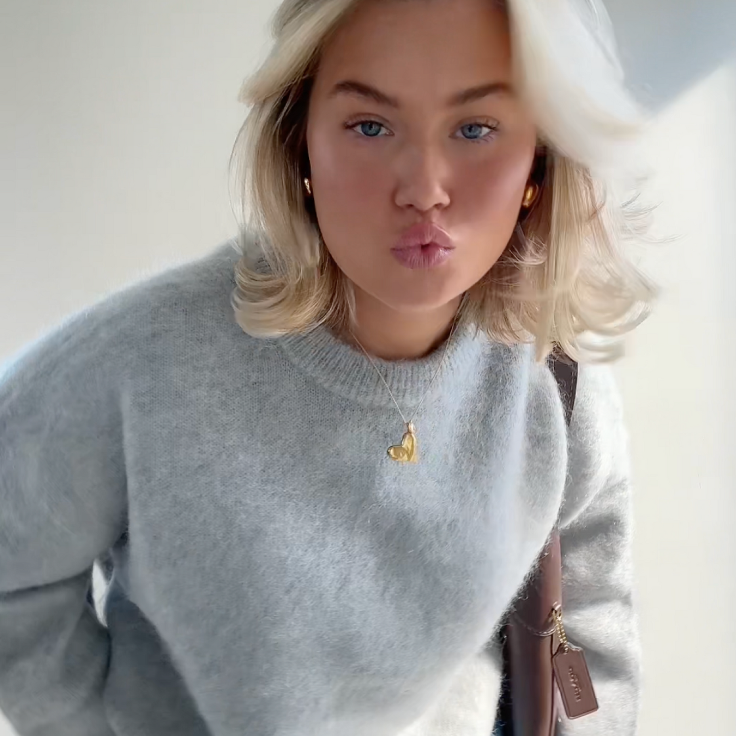Women Fluffy Crew Neck Oversized Sweater | Azrina