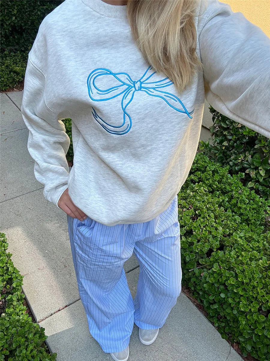 Women Pink Bow Sweatshirt | Minette