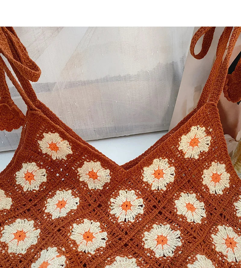 Women Daisy Crochet Crop Top | Lila