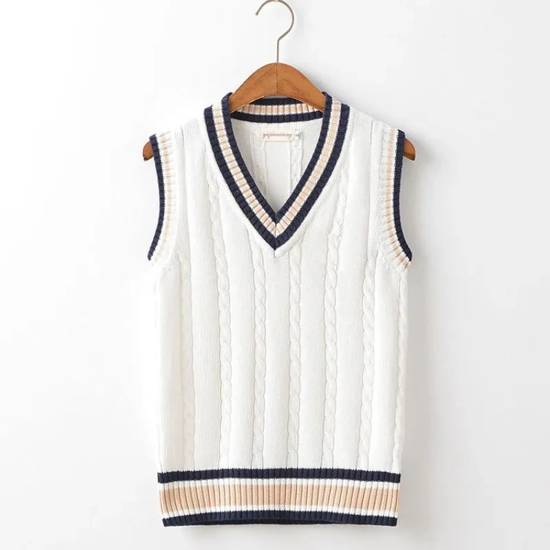 Women Cable Knit Sleeveless Vest | Beulah