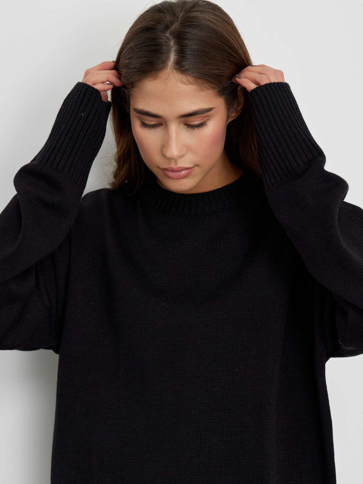 Women Minimalist Knit Sweater | Hanelle