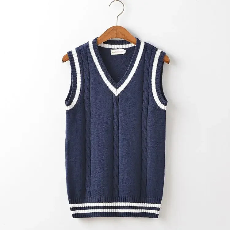 Women Cable Knit Sleeveless Vest | Beulah