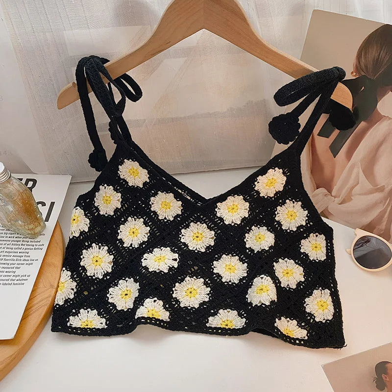 Women Daisy Crochet Crop Top | Lila