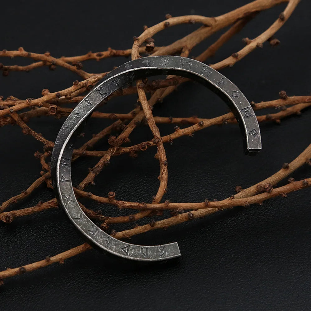 Variant image for Men's Leather Bracelet Black Vintage | Odin-12