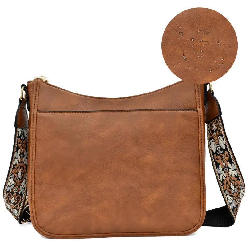 Classic Crossbody Bag | Amara