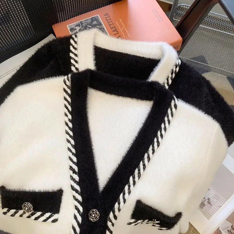 Women Elegant Contrast-Trim Cardigan | Olivine