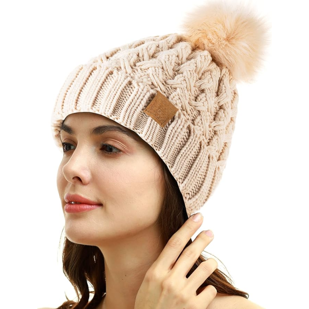 Ella – Comfy Winter Pom Beanie – Fashionable & Cozy