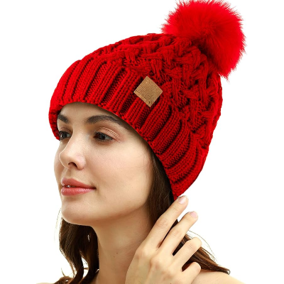 Ella – Comfy Winter Pom Beanie – Fashionable & Cozy