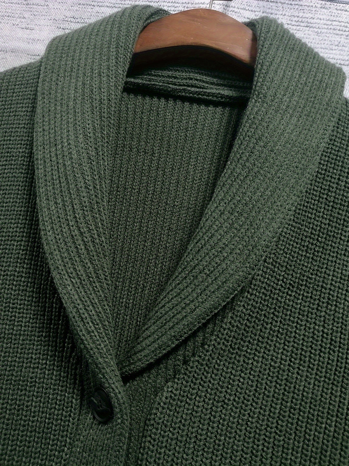 Men Button-Up Ribbed Knit Cardigan | Eliano