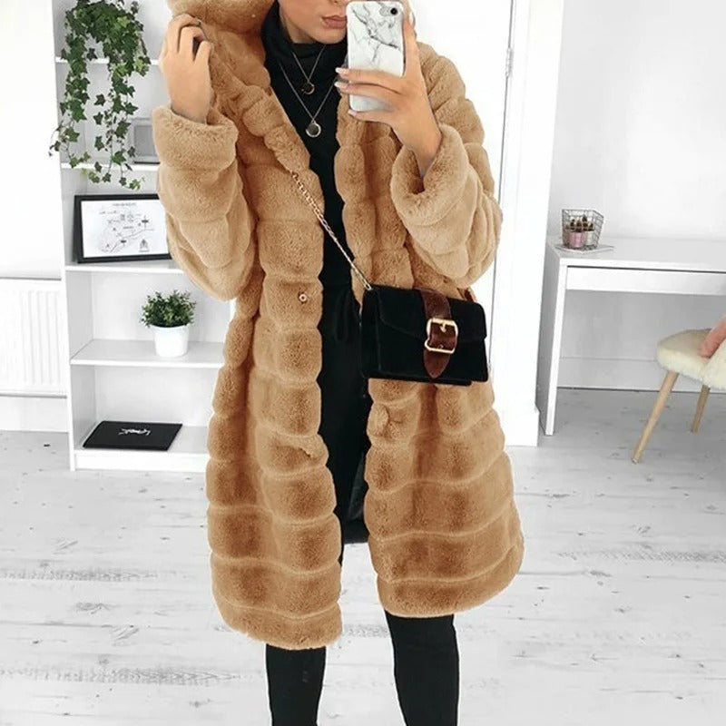 Women Luxe Faux Fur Coat | Adalyn