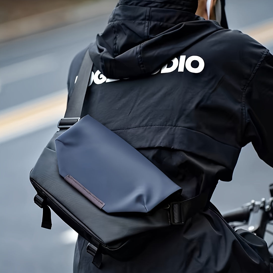 Men Waterproof Shockproof Messenger Bag | Luka