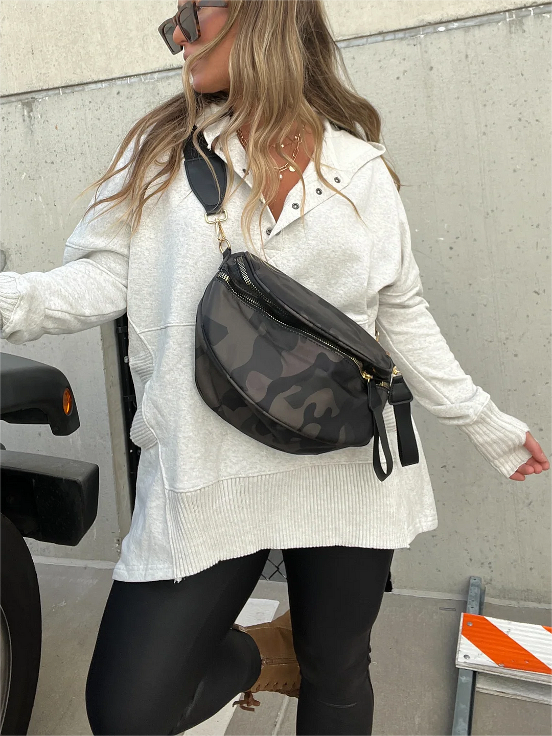 Women Oversized Button Sweatshirt | Emanuelle