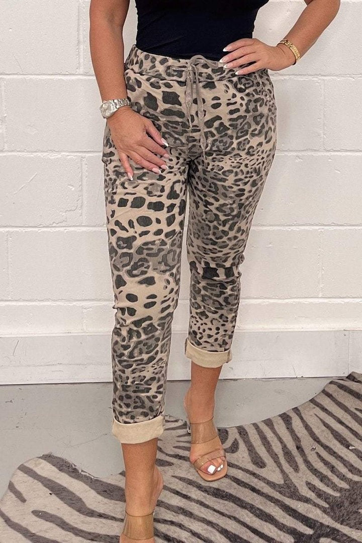 Penelope | Camouflage Jogger Pants Women