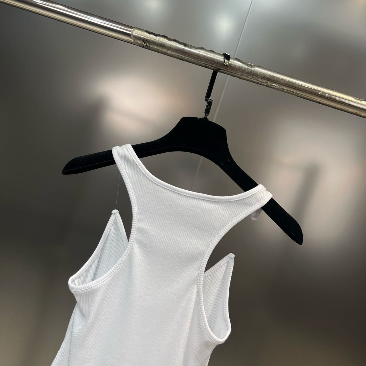 Invisible Strap Ribbed Tank Top | Jenny