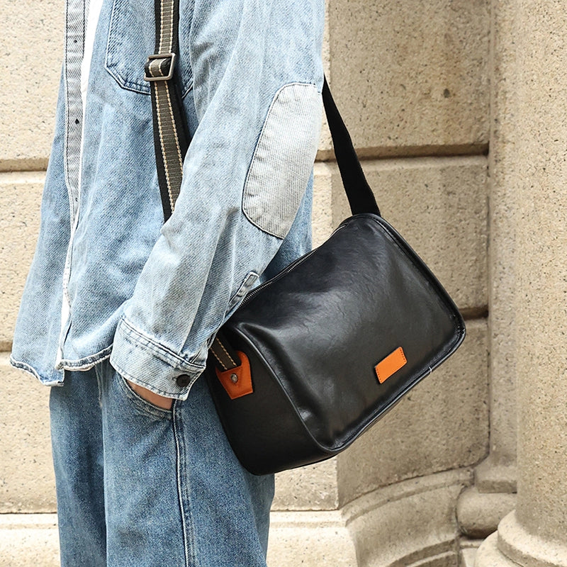 Men Classic Leather Crossbody Bag | Michael