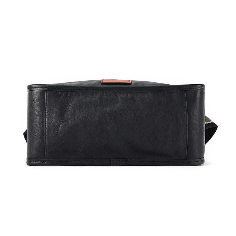 Men Classic Leather Crossbody Bag | Michael