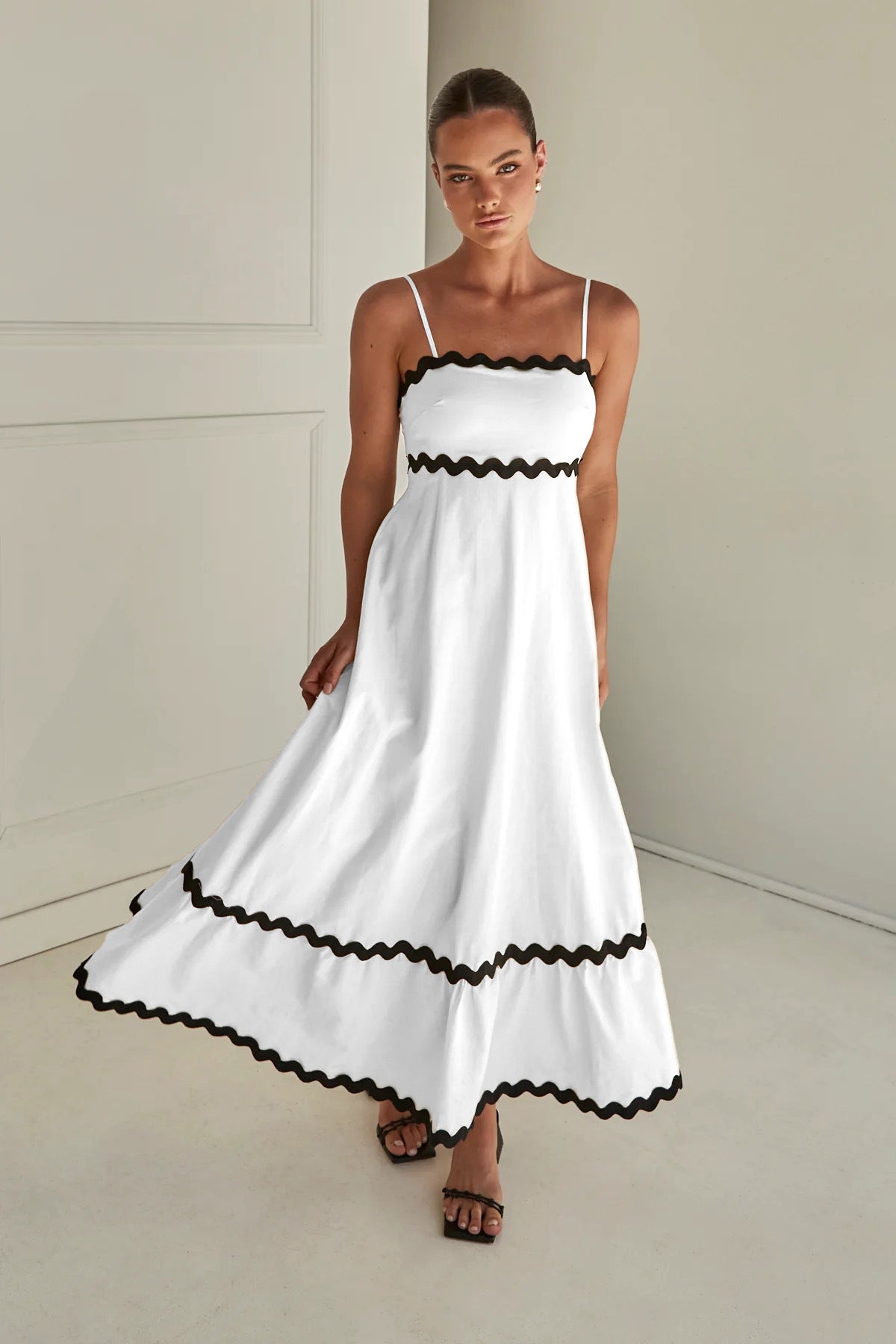 Women Scallop-Trim Maxi Dress | Regina