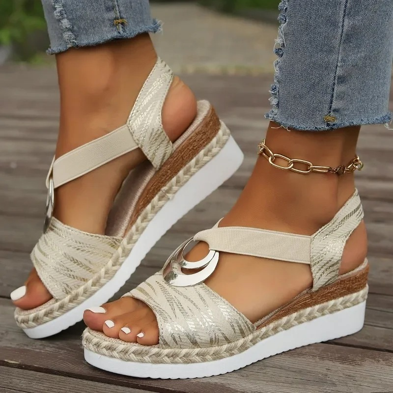 Elegant Wedge Sandals | Clio