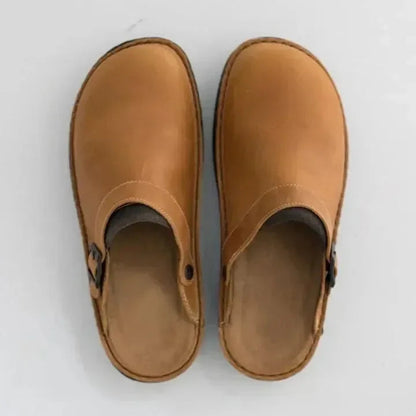 Men Classic Leather Clogs | Stride