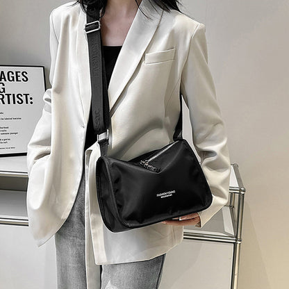 Women Minimalist Nylon Crossbody Bag | Lina