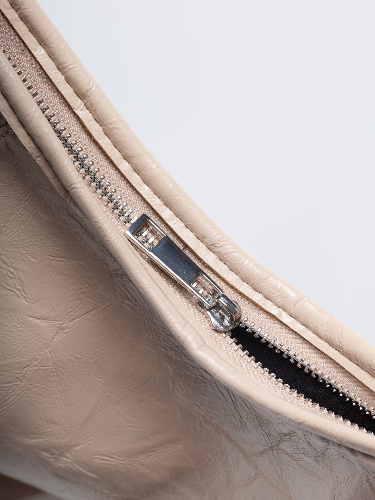 Sleek Leather Bag | Agatha