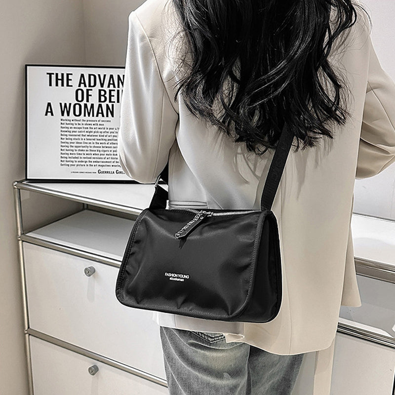 Women Minimalist Nylon Crossbody Bag | Lina