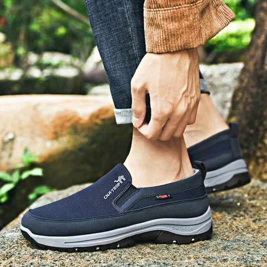 Men Walking Shoe Black Leather | Walker-1