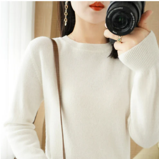 Women Minimalist Crew Neck Knit Sweater | Aliona