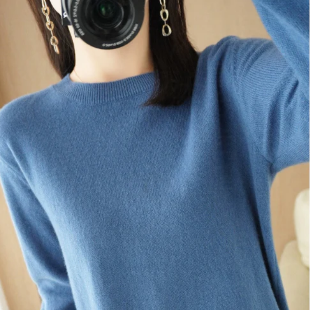 Women Minimalist Crew Neck Knit Sweater | Aliona
