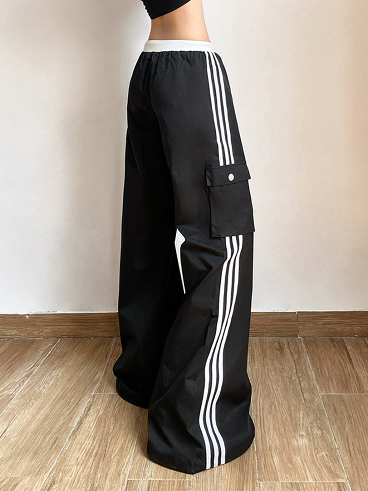 Sporty Cargo Track Pants | Dina