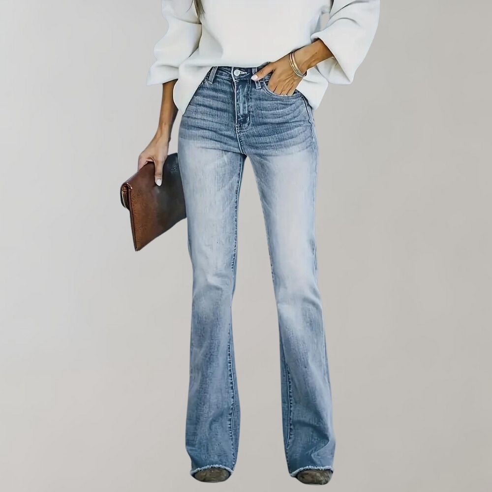 Pinja | Flare Leg High Waist Jeans