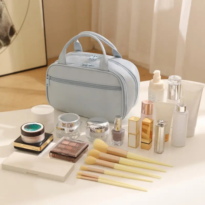 Elegant Cosmetic Organizer for Makeup Storage and Toiletries – Clear Acrylic with Gold Accents, Spacious Design for Home and Travel 4