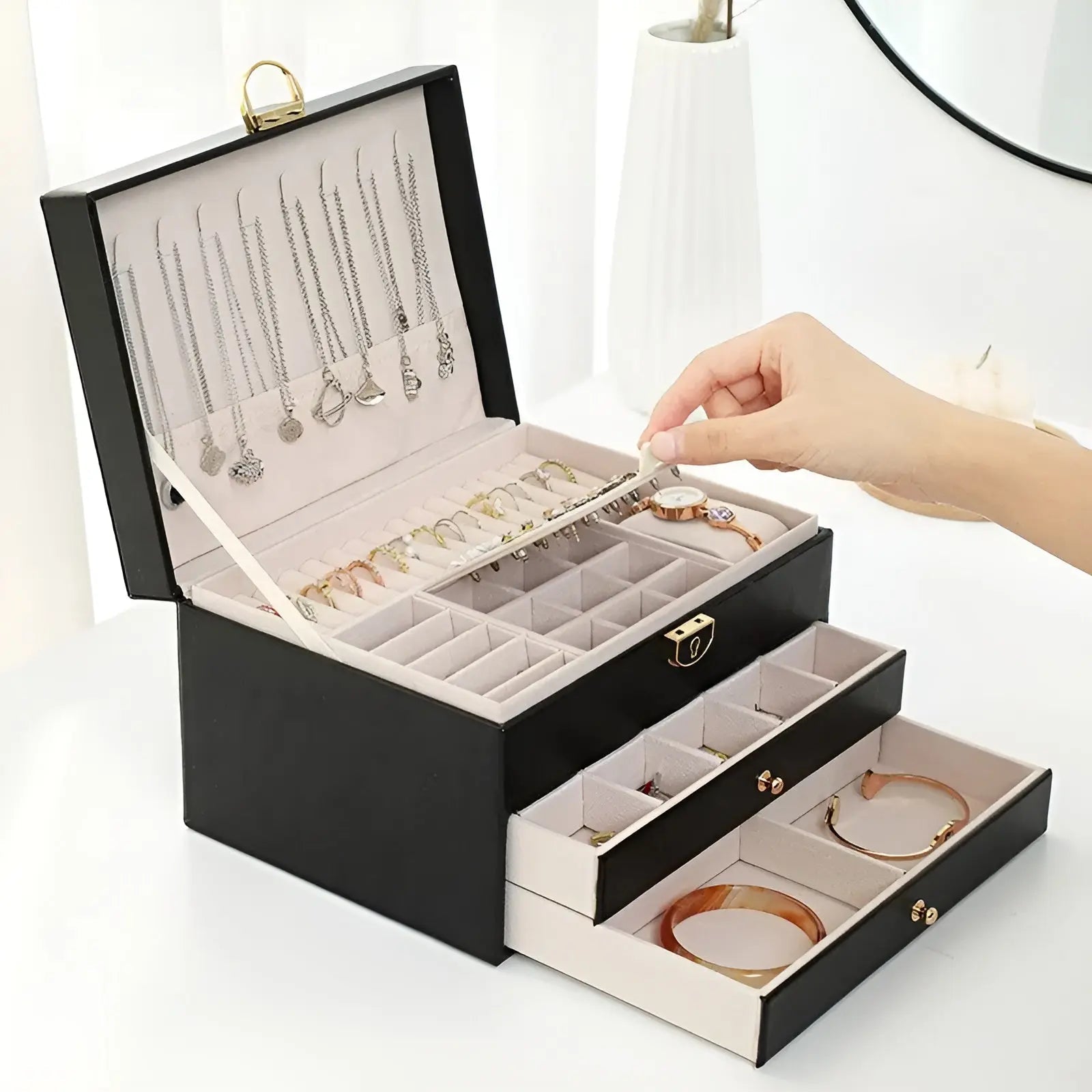 Elegant Multi-Layer Jewelry Box in PU Leather – Stylish Travel Jewelry Case with Compartments for Rings, Necklaces, and Earrings 1