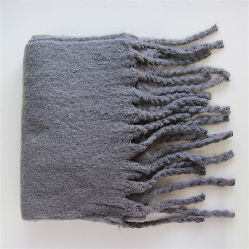 Irish - Timeless Scarf for Women - Lightweight & Versatile