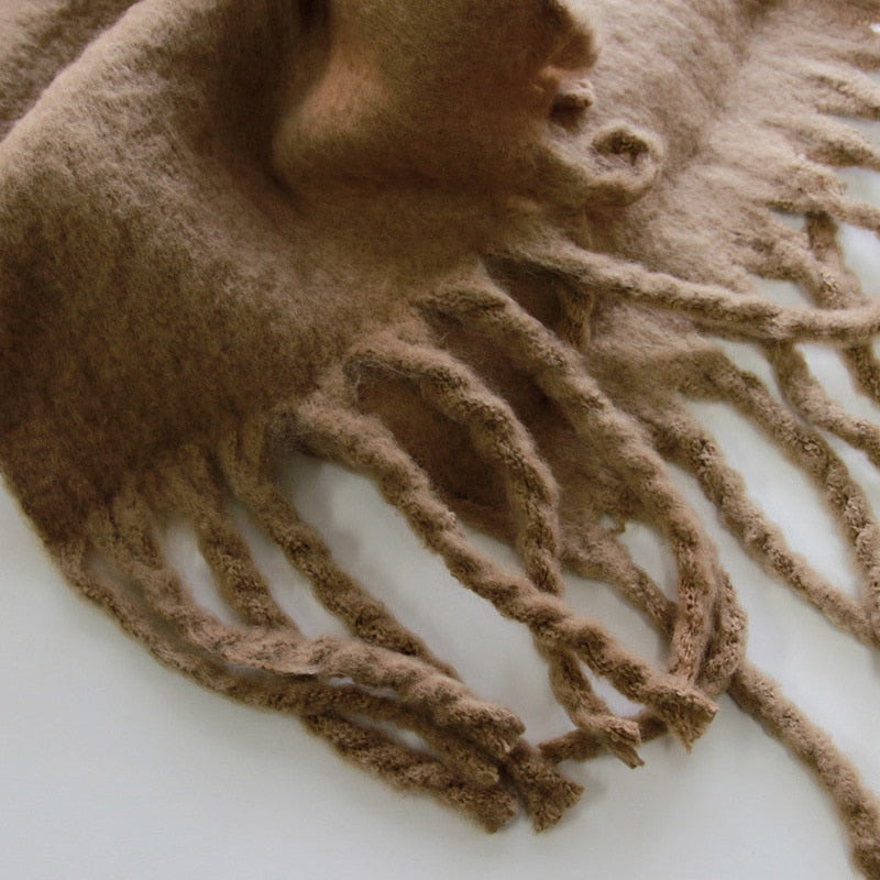 Irish - Timeless Scarf for Women - Lightweight & Versatile