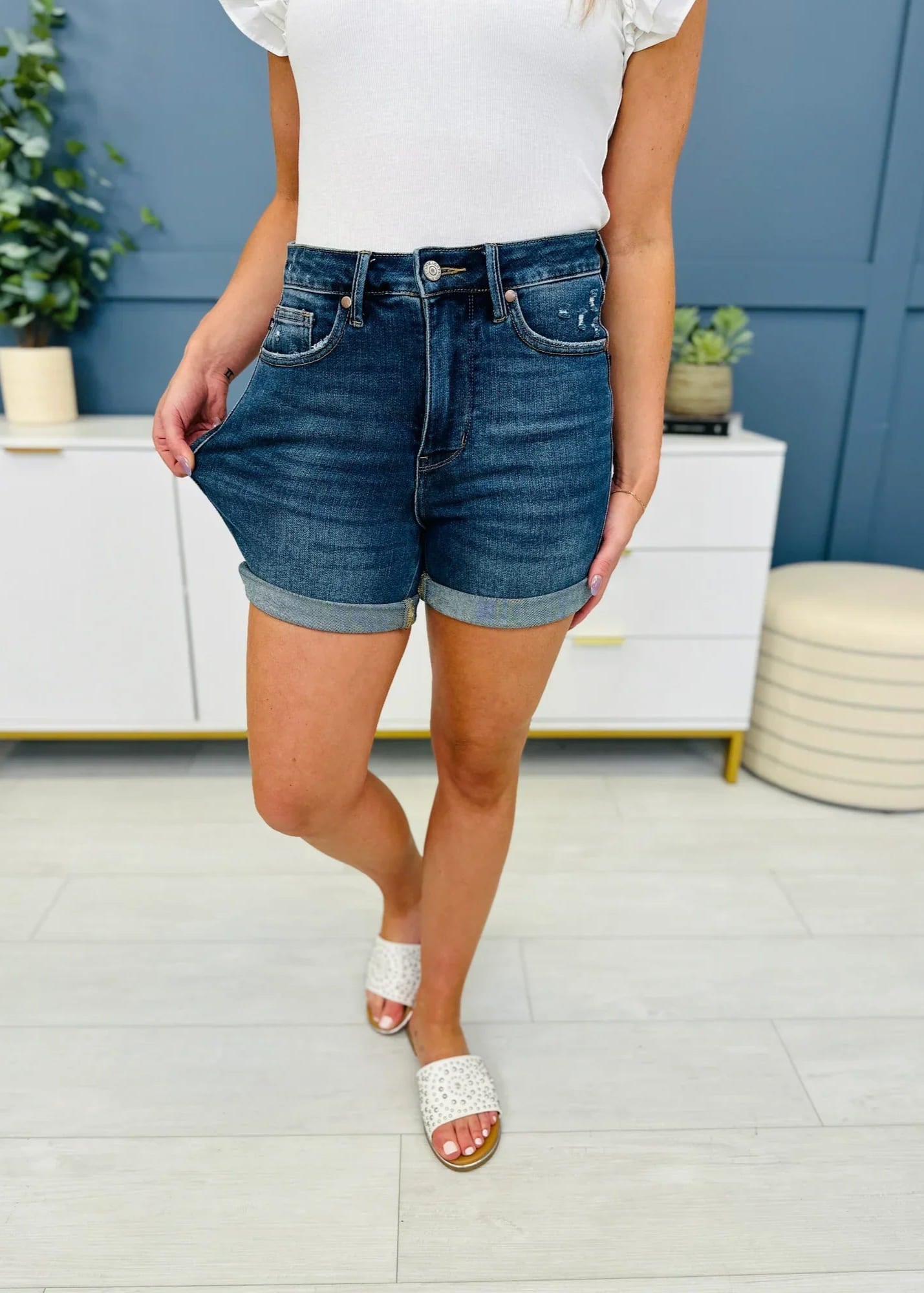 Women Casual Shorts Beige Cotton | Avery-2