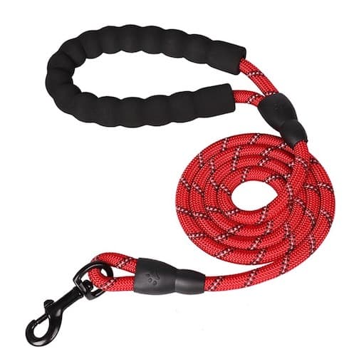 https://cdn.shopify.com/s/files/1/0016/6032/1853/products/Red_150-200-300-cm-strong-dog-leash-pet-leash_variants-2.jpg?v=1663266658