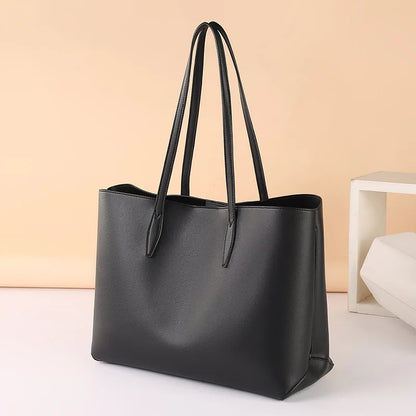 Minimalist Everyday Tote Bag | Evelyn