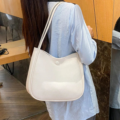 Minimalist Everyday Tote Bag | Clara