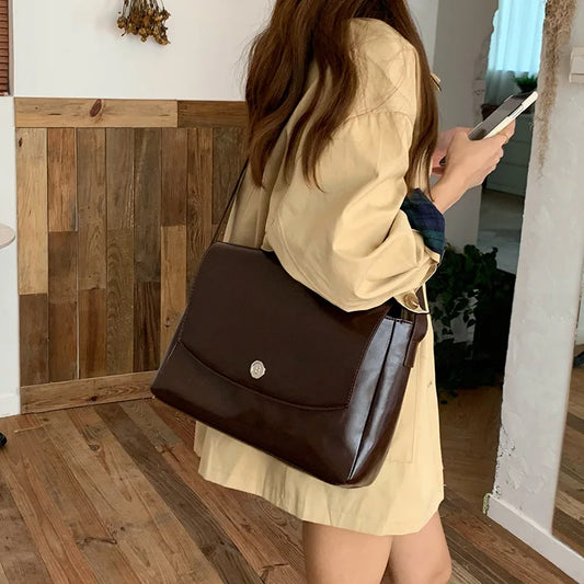 Women Vintage Shoulder Bag | Colette